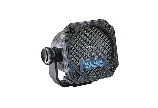 Speaker 5W 8 Ohms, Incl holder, cable with 3.5 mm plug.