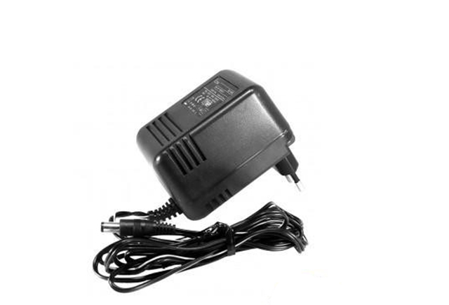 Netadapter 12V 500mA voor IC-E91 & IC-E92D & IC-E80D & IC-A6E.