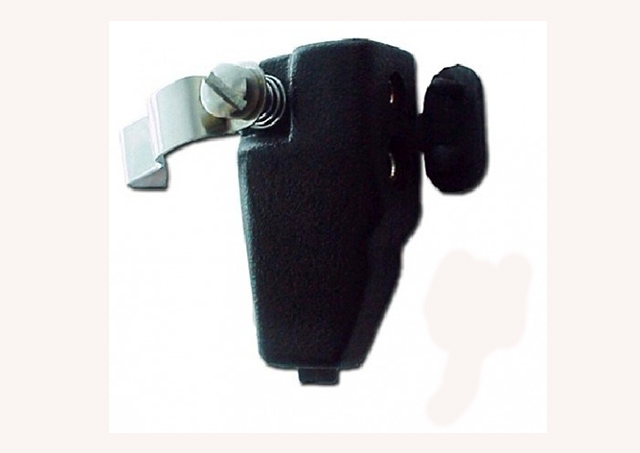 Converteert multipin-systeemradio's naar 2-pins accessoires