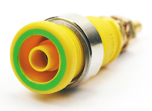 Safety Labory socket panelmount ø4mm - yellow/green