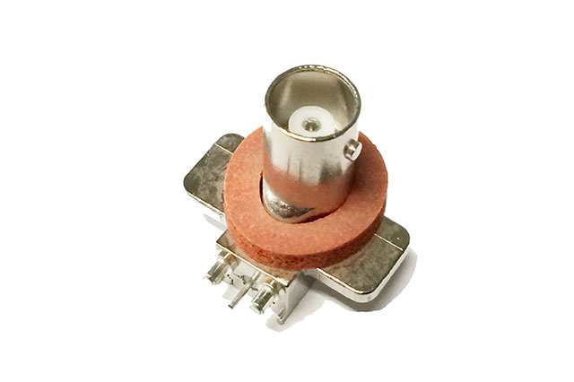 BNC Right Angle Female Motorola 0905901V02