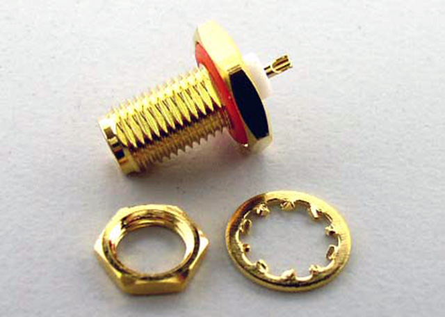 SMA Bulkhead Female gold
