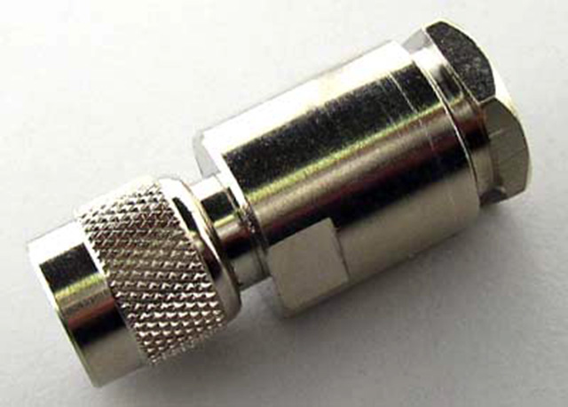 TNC Male Clamp type RG213