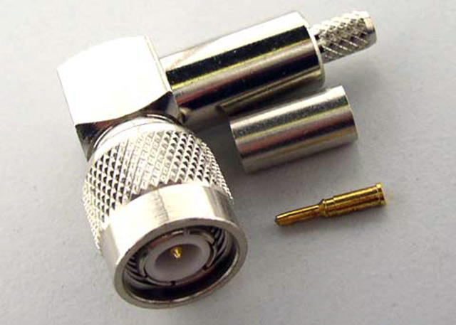TNC Male Right angle Crimp type RG58U
