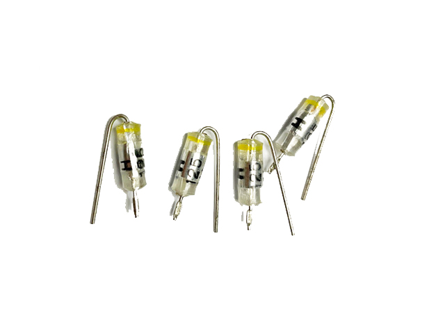 Styroflex Condensator. 220PF - J160V - 3.5X10.5mm - RAD