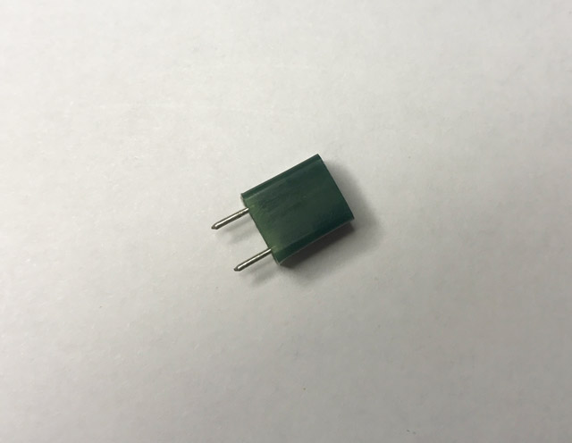 Choke coil radial 1uH square green