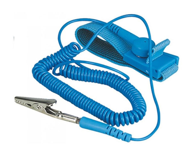 Anti-static wrist strap with cord and alligator clip